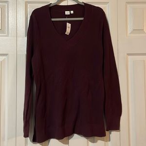 Maroon, long sleeve sweater